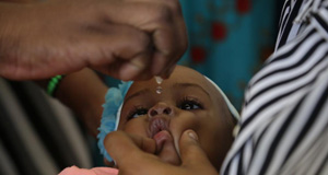 坦桑尼亚儿童接种脊髓灰质炎疫苗