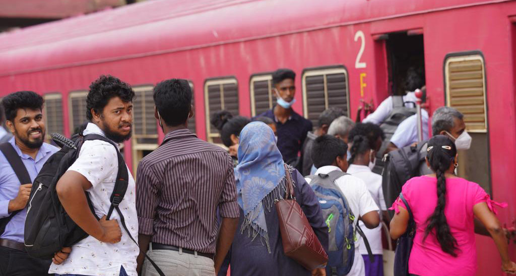 斯里兰卡：火车出行火爆