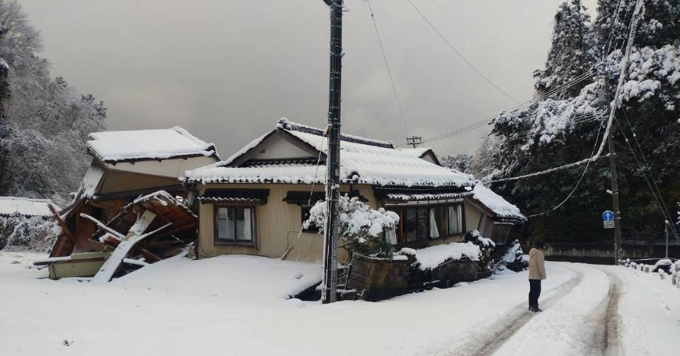 雨雪加重日本震区灾情　救援艰难推进